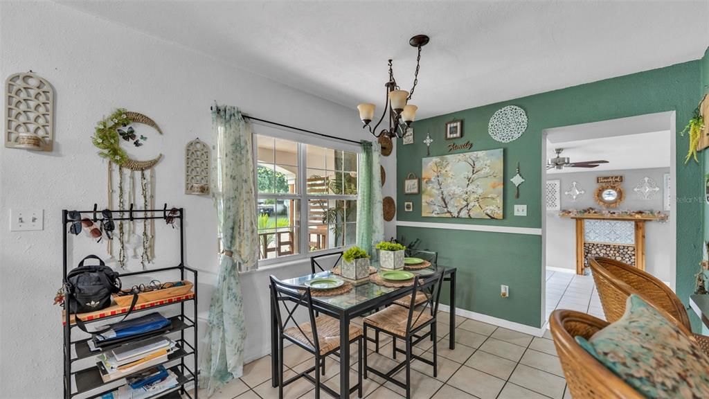 Dining room, Interior, Pendant Lights