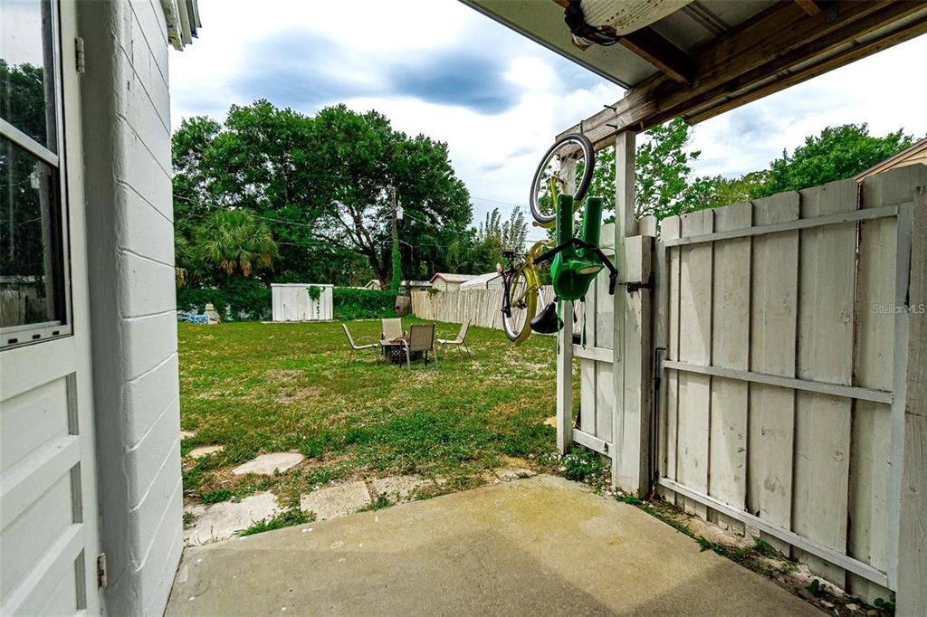 Backyard, Exterior