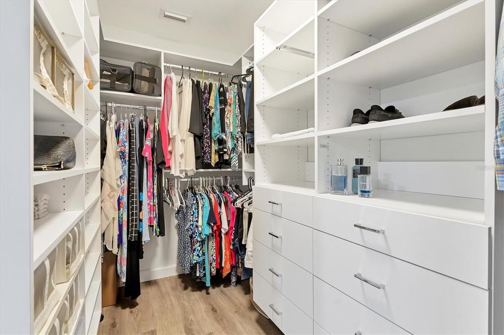 Interior, Walk-in Closets, Wood Texture Flooring