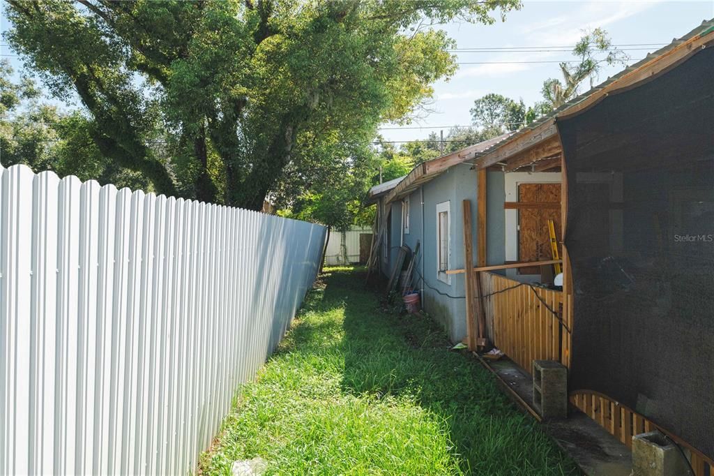 Backyard, Exterior