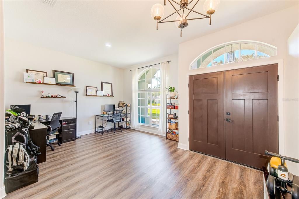 Interior, Pendant Lights, Recessed Lighting, Wood Texture Flooring