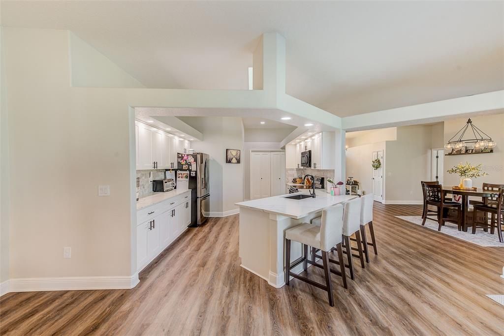 Dining room, Interior, Kitchen, Recessed Lighting, Wood Texture Flooring