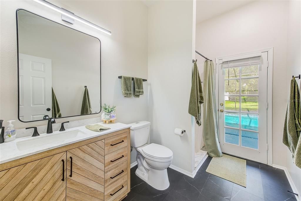 Bathroom, Dual Sink Vanities, Interior