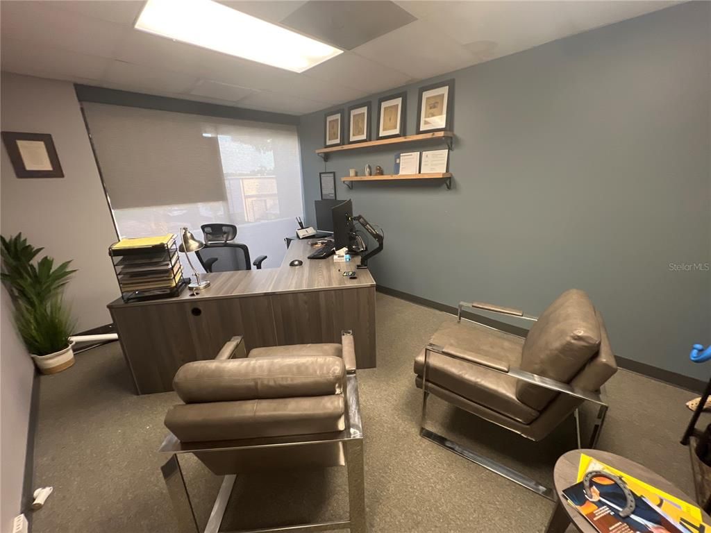 Home Office, Interior