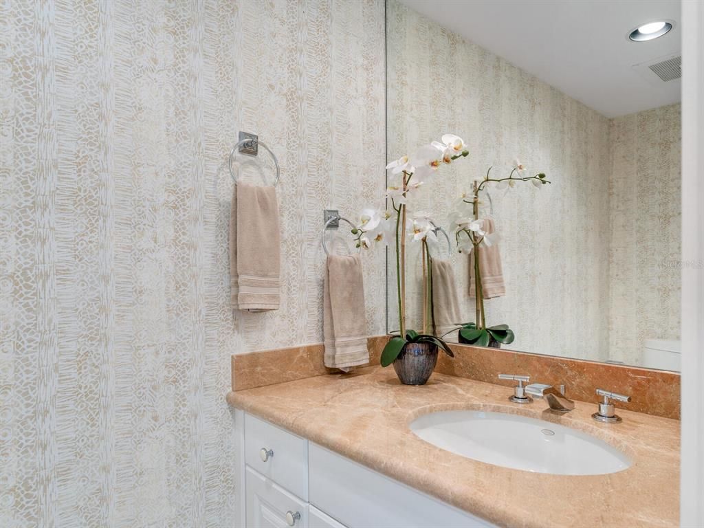 Bathroom, Interior, Recessed Lighting
