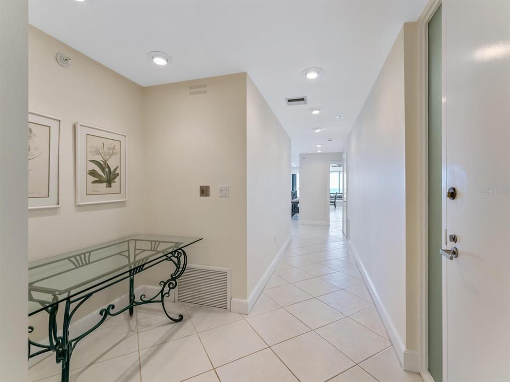 Interior, Recessed Lighting