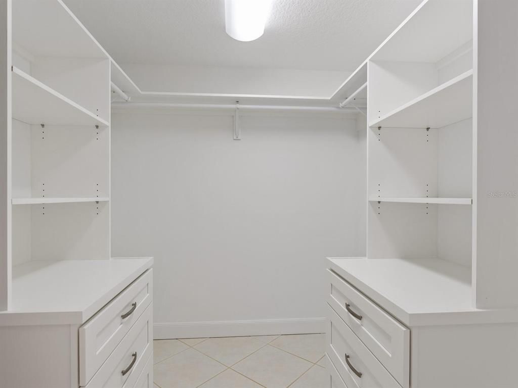 Interior, Walk-in Closets