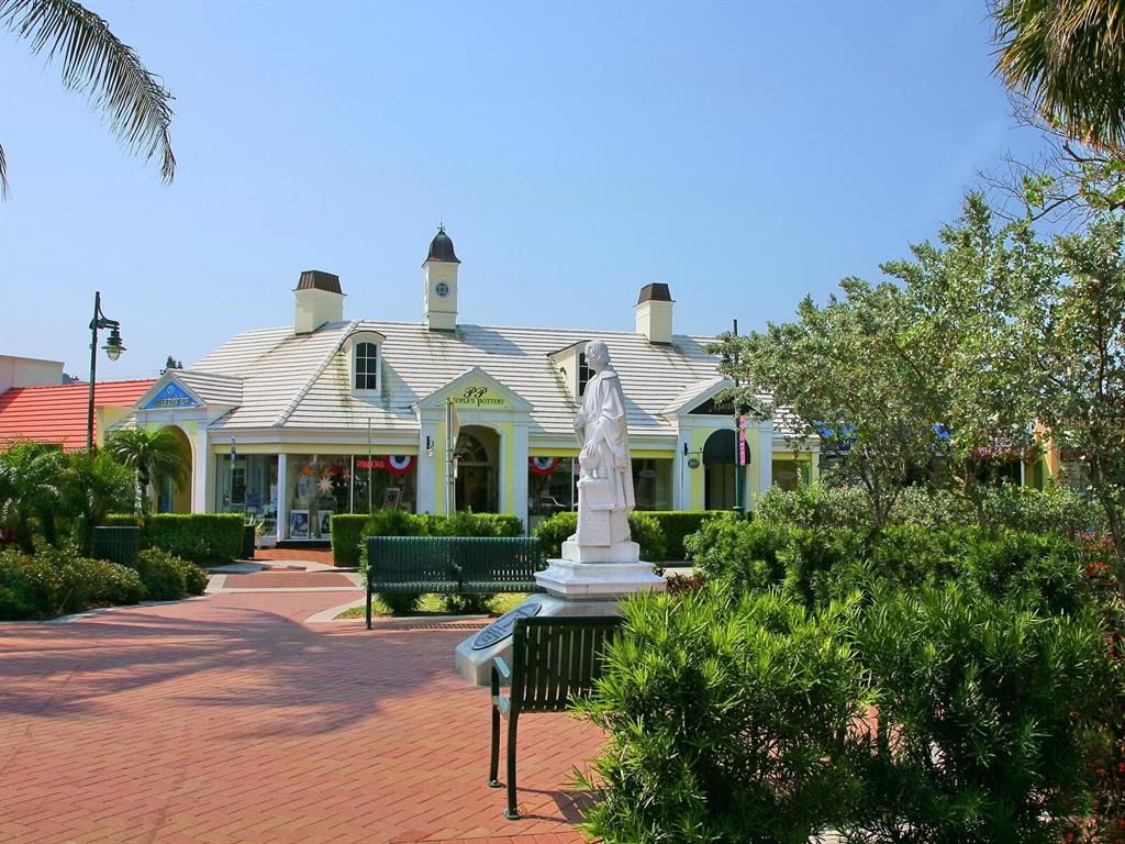 Backyard, Exterior, Facade, French Provincial