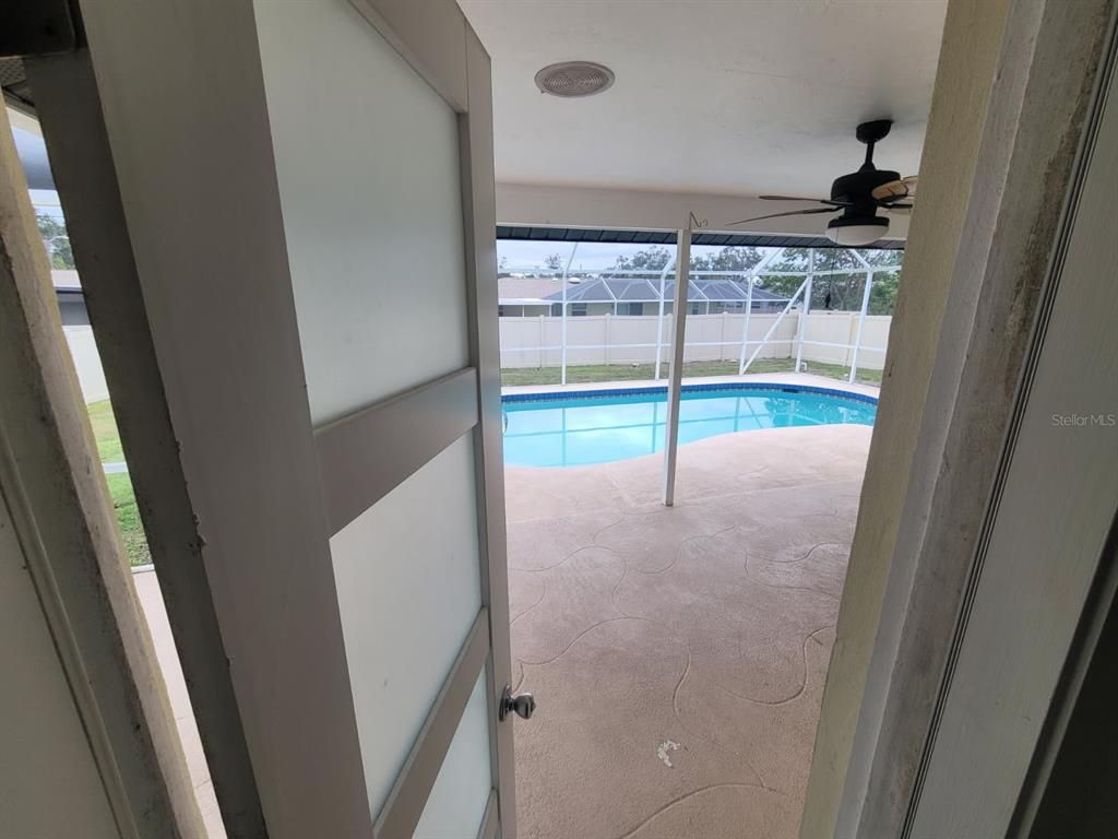 Interior, Pool, Sun Room