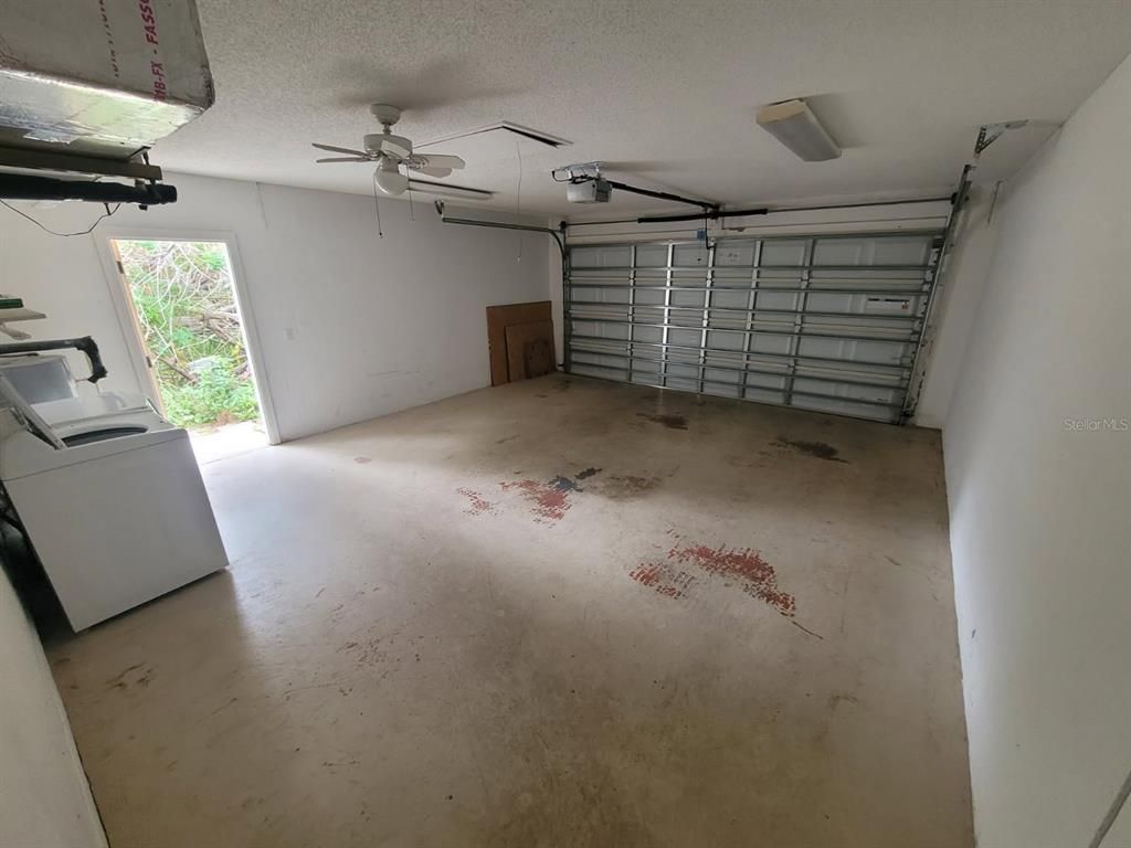 Garage, Interior