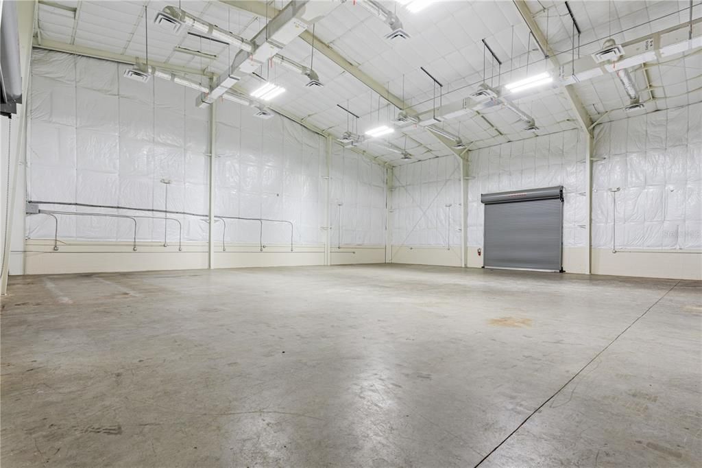 Garage, Interior