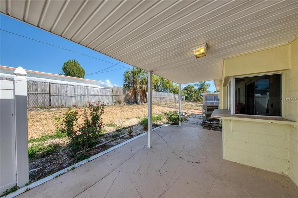 Backyard, Exterior