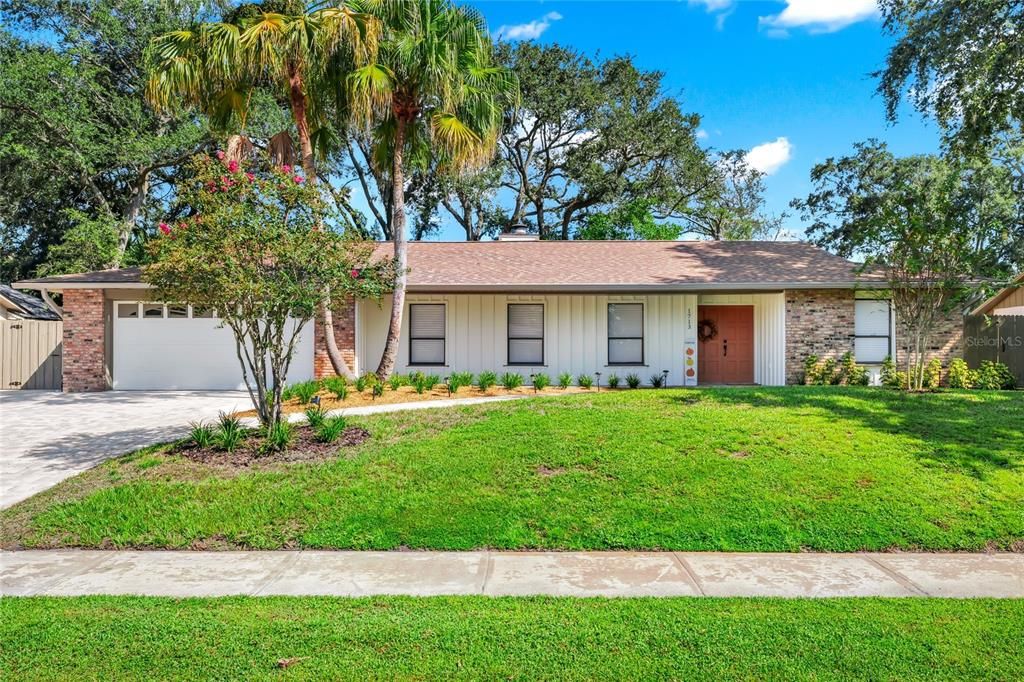 Attached, Exterior, Facade, Brick Facade, Ranch