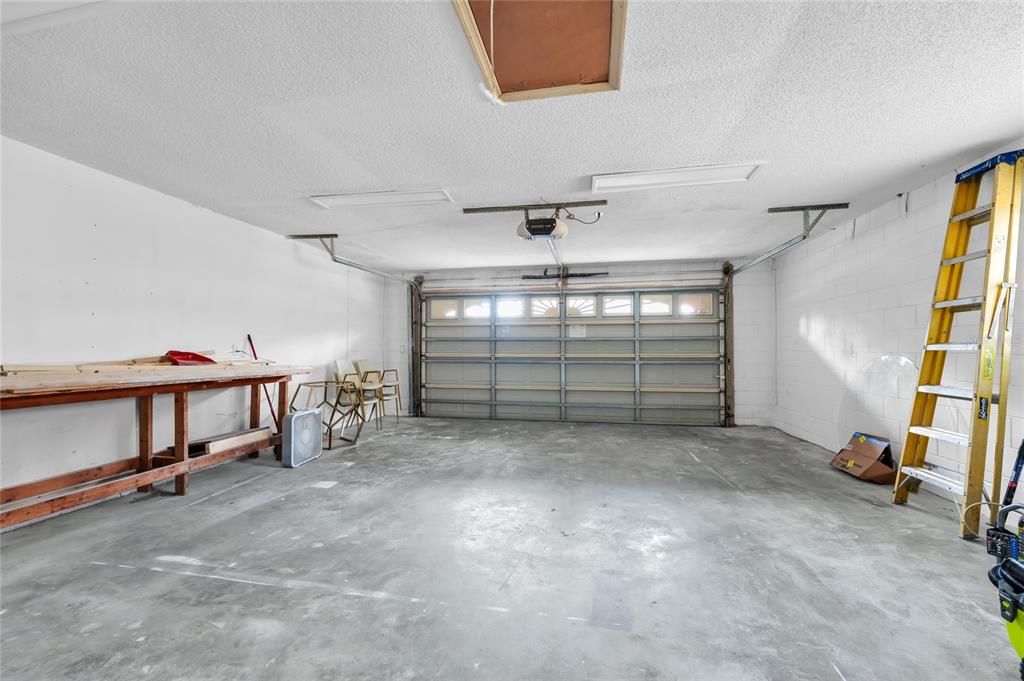 Garage, Interior
