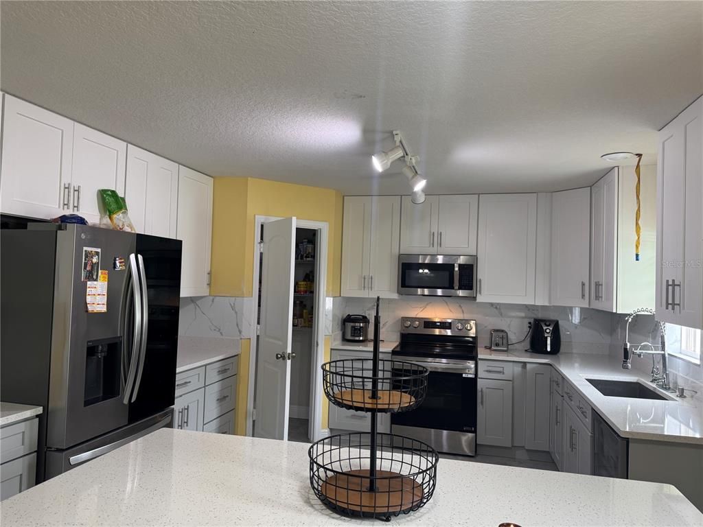 Interior, Kitchen, Stainless Steel Appliances