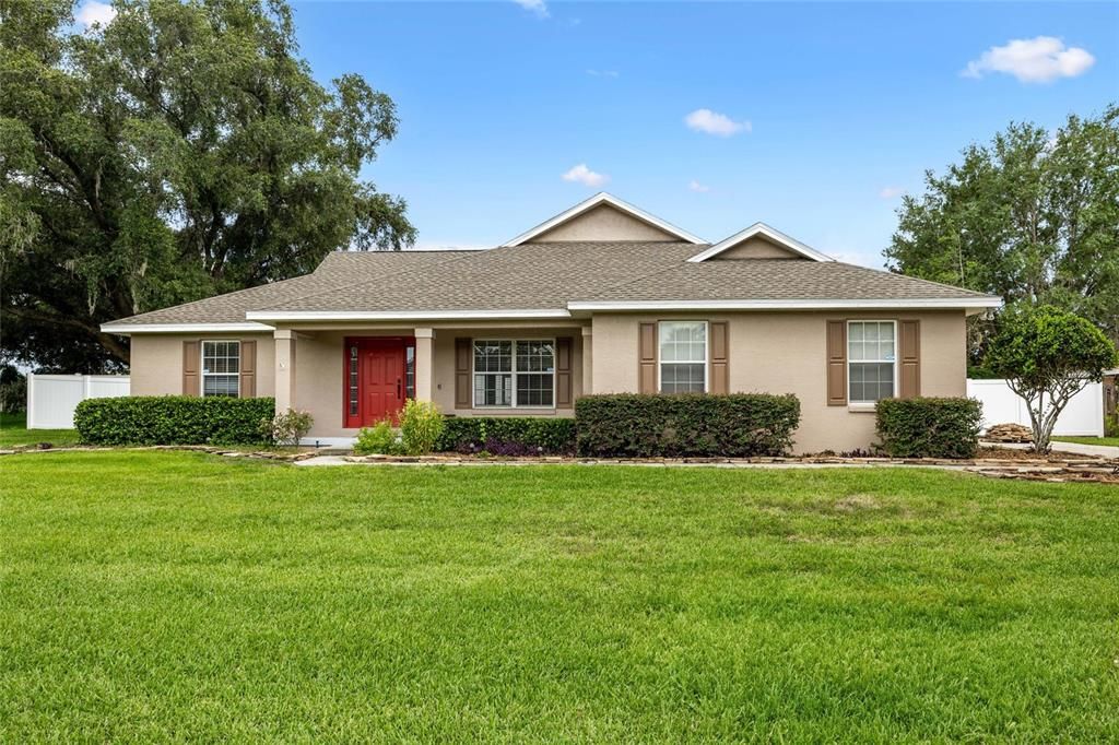 Backyard, Exterior, Facade, Ranch