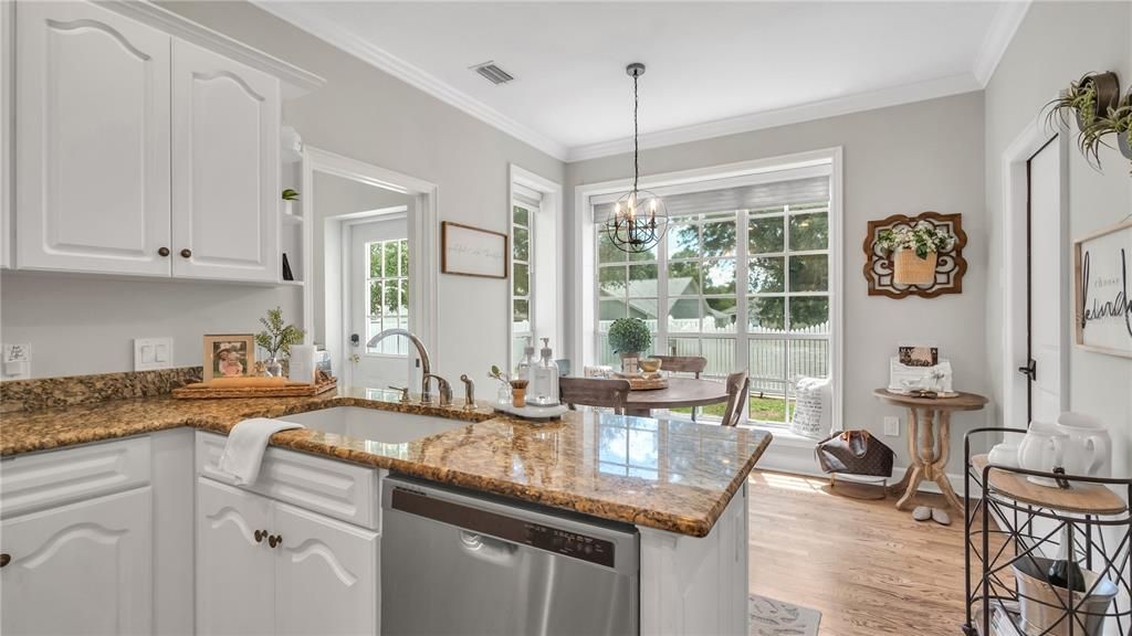 Chandelier, Dining room, Interior, Kitchen, Pendant Lights, Wood Texture Flooring