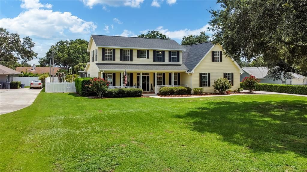 Backyard, Exterior, Facade, Farmhouse