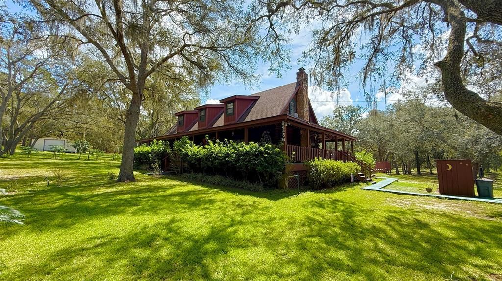 Backyard, Exterior