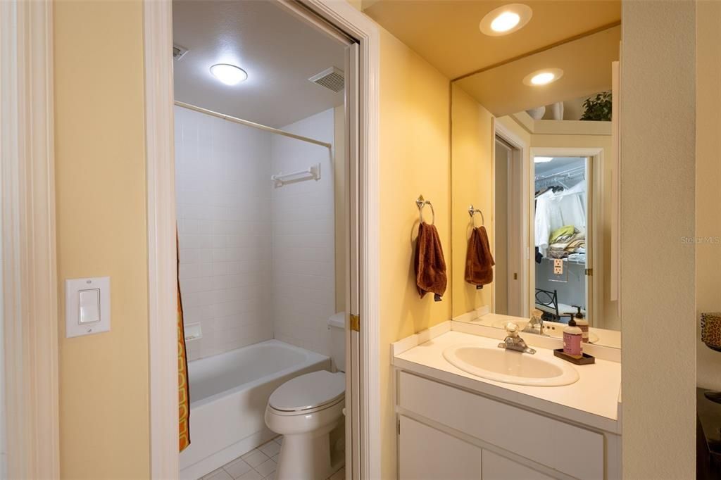 Bathroom, Interior, Recessed Lighting