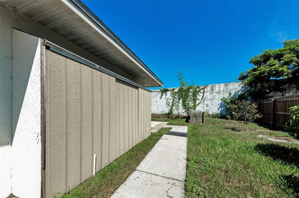 Backyard, Exterior