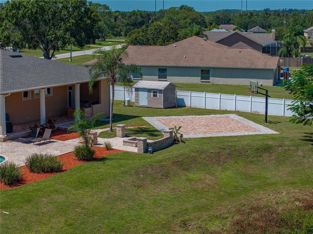 Backyard, Exterior