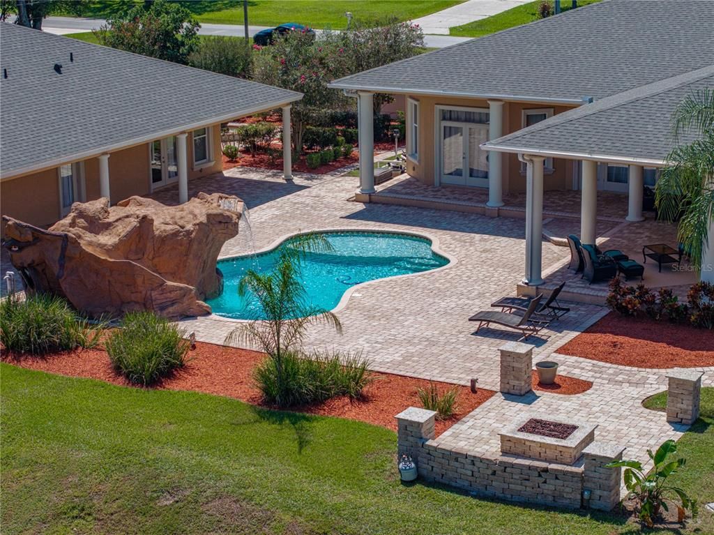 Exterior, Drone