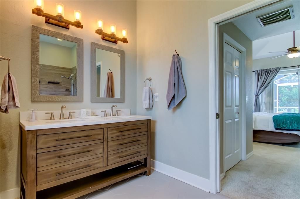 Bathroom, Dual Sink Vanities, Interior