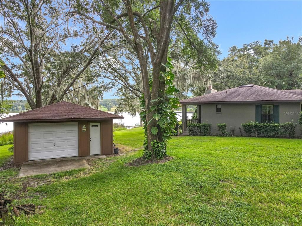 Backyard, Detached Garage, Exterior
