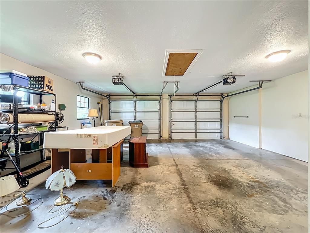 Garage, Interior