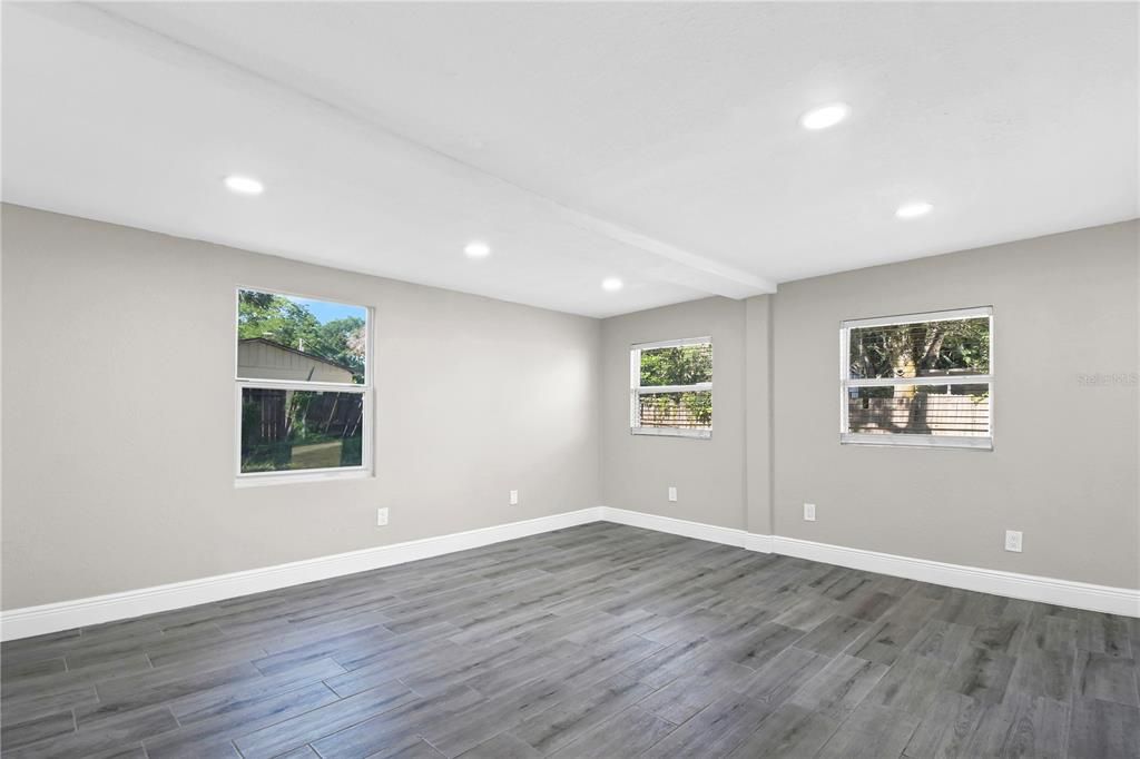 Empty room, Interior, Recessed Lighting, Wood Texture Flooring