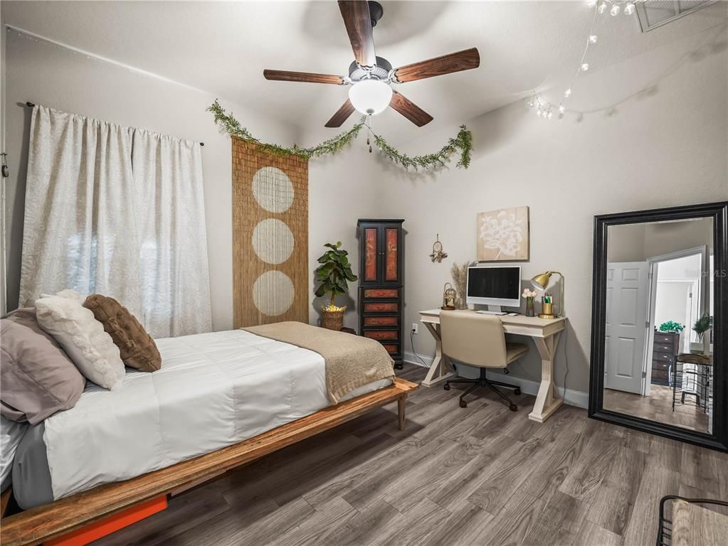 Bedroom, Home Office, Interior, Wood Texture Flooring