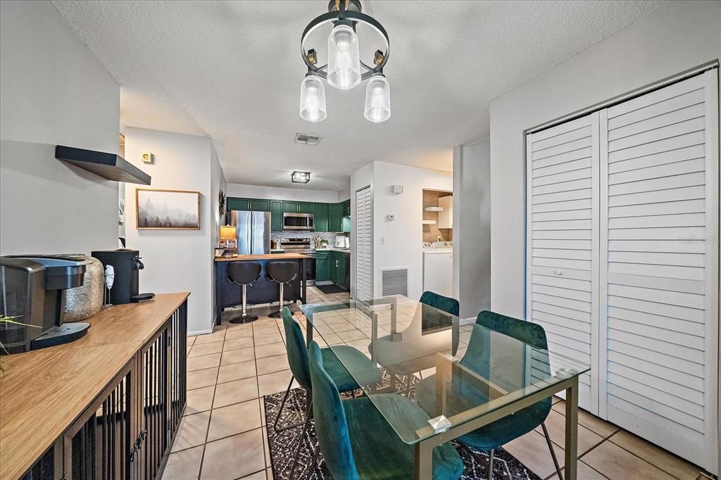 Dining room, Interior, Kitchen, Stainless Steel Appliances