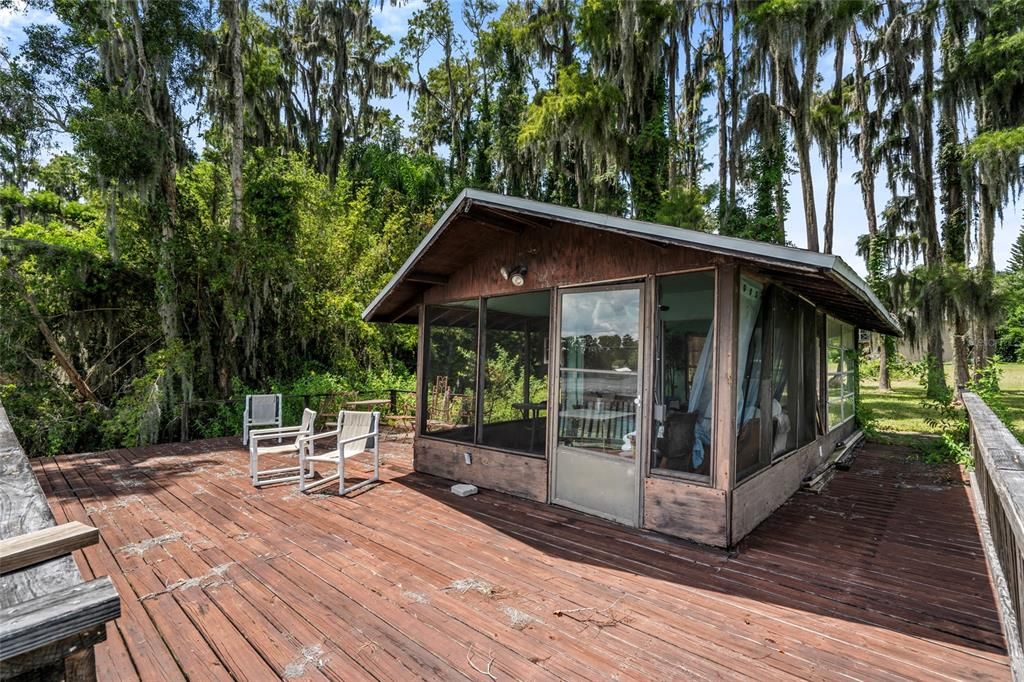 Backyard, Exterior