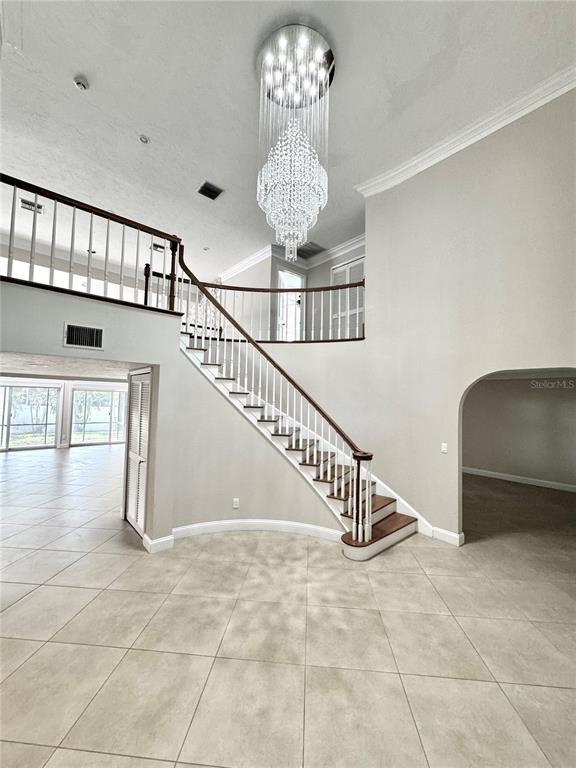 Chandelier, Interior