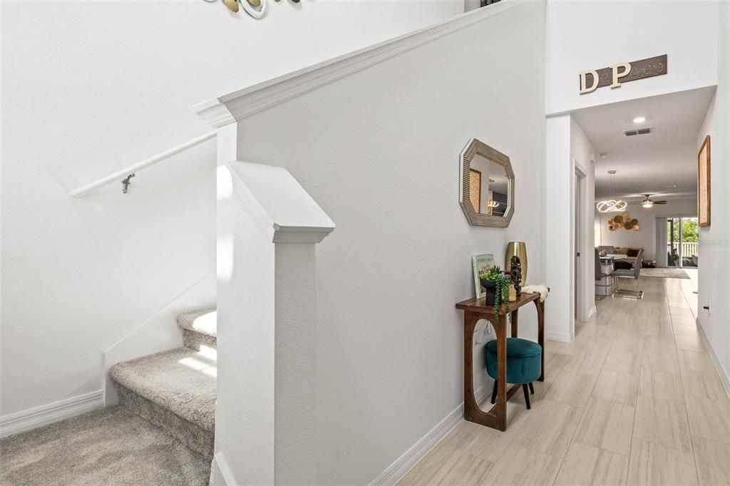 Interior, Recessed Lighting, Wood Texture Flooring