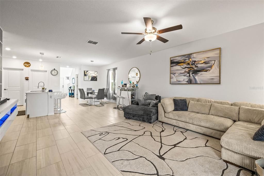 Dining room, Interior, Kitchen, Living room, Pendant Lights, Recessed Lighting, Wood Texture Flooring