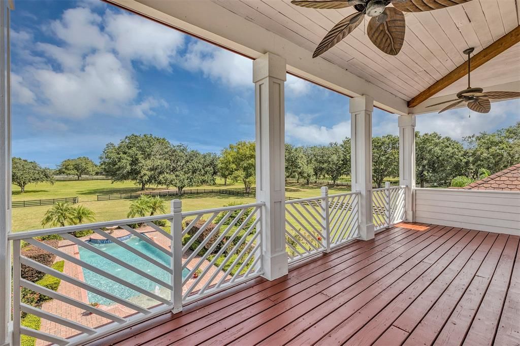 Exterior, Sun Room, Wood Texture Flooring