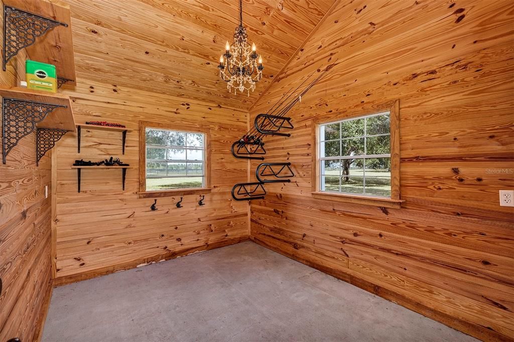 Chandelier, Empty room, Interior, Wooden Ceilings, Wooden Walls