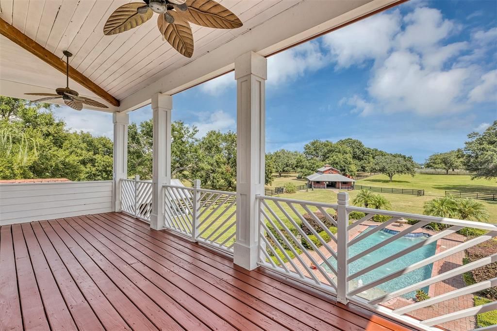Exterior, Sun Room, Wood Texture Flooring