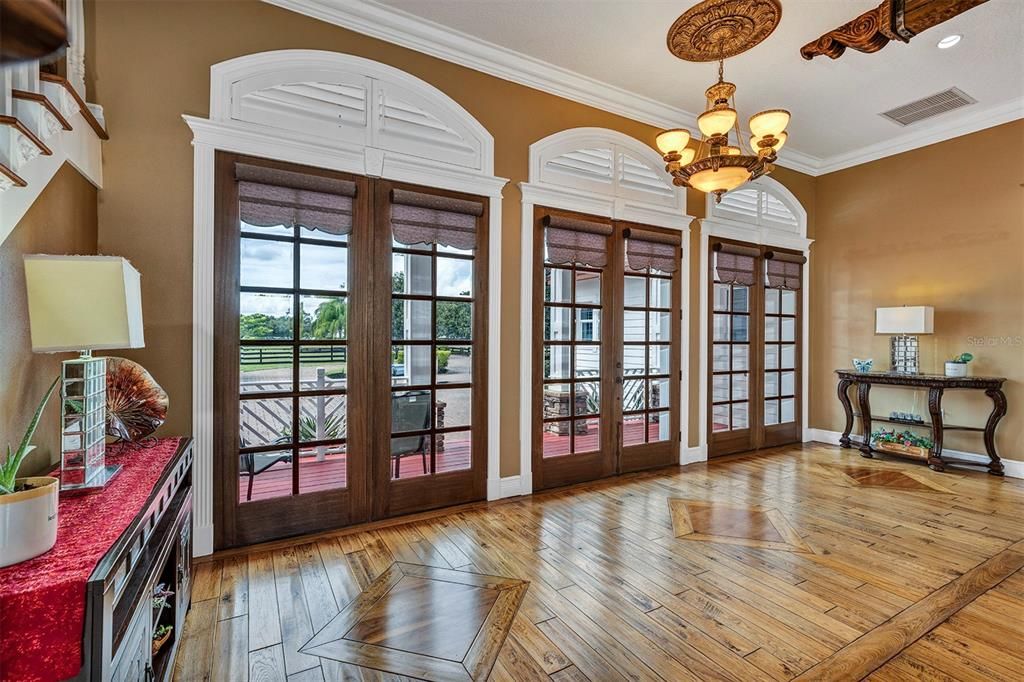 Chandelier, Interior, Recessed Lighting, Wood Texture Flooring