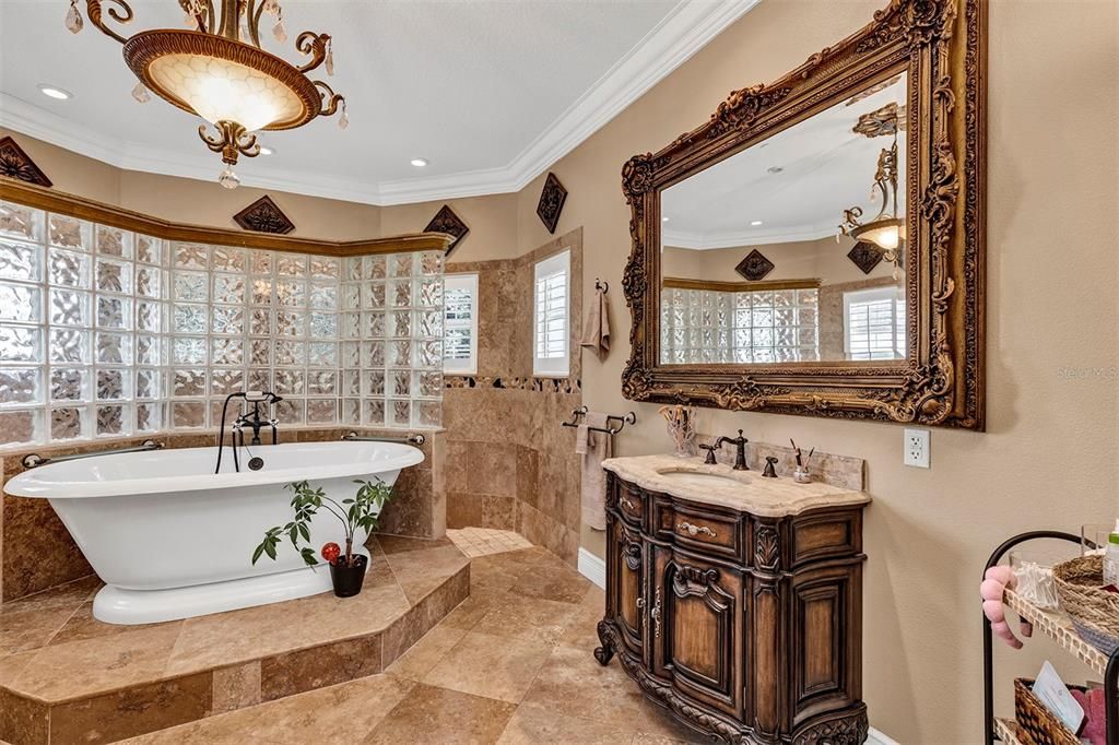 Bathroom, Free Standing Baths, Interior, Recessed Lighting