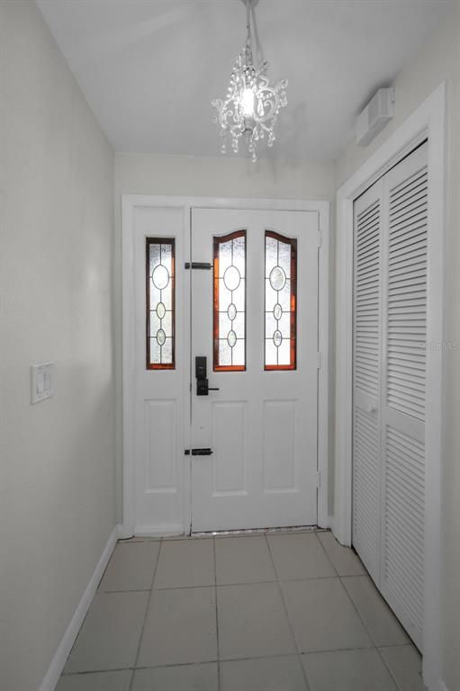 Chandelier, Interior