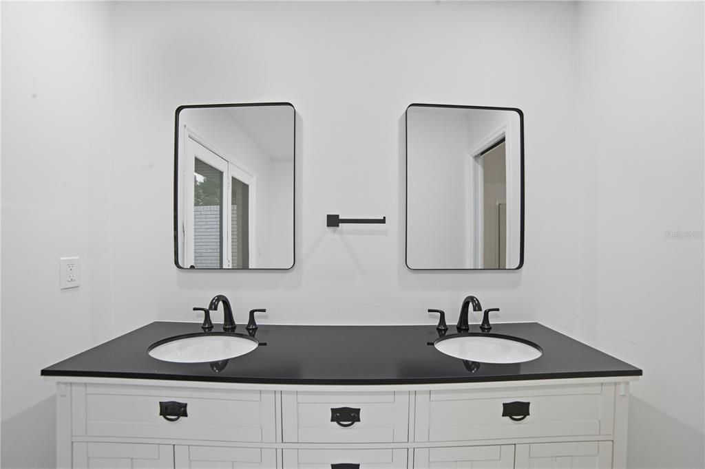 Bathroom, Dual Sink Vanities, Interior