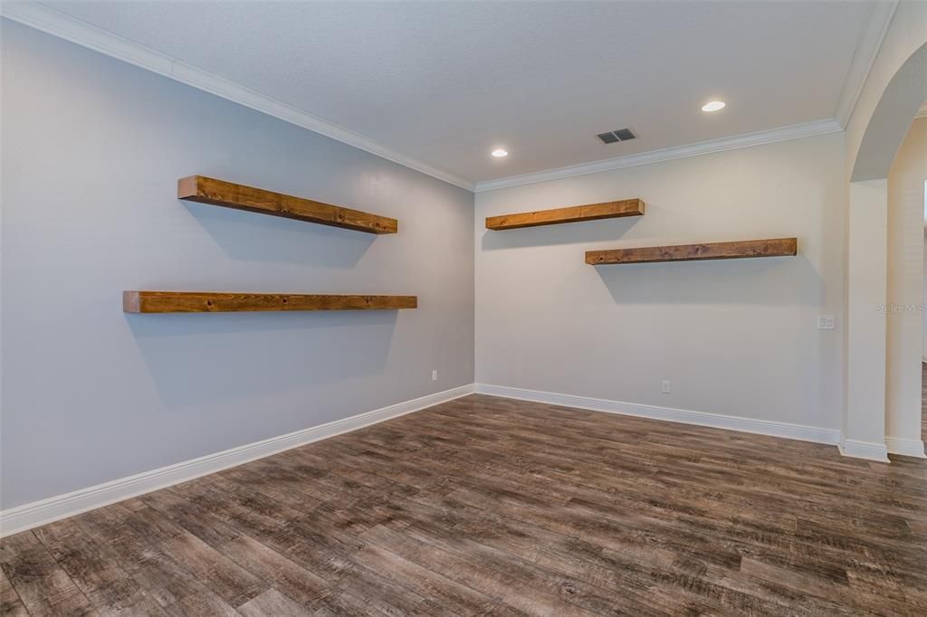 Empty room, Interior, Recessed Lighting, Wood Texture Flooring