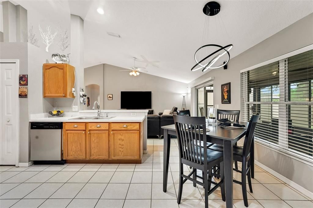 Dining room, Interior, Kitchen, Pendant Lights, Recessed Lighting