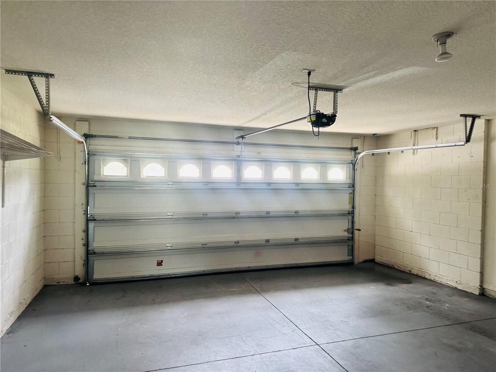 Garage, Interior