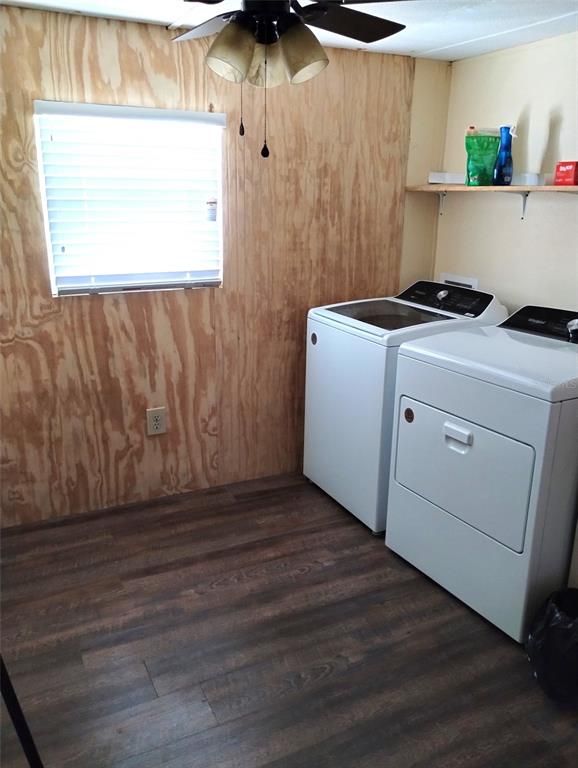 Interior, Washer, Wood Texture Flooring, Wooden Walls