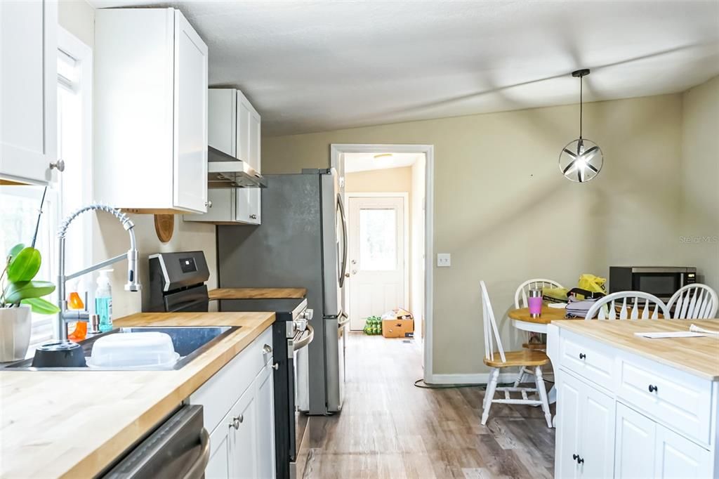 Interior, Kitchen, Pendant Lights, Wood Texture Flooring
