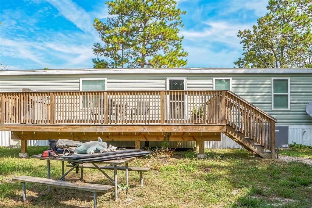 Backyard, Exterior